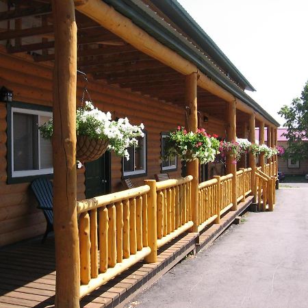 Adventure Inn Ely Экстерьер фото